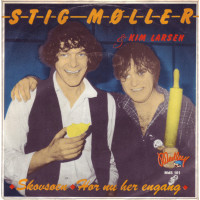 Stig Møller & Kim Larsen - Skovsøen / Hør Nu Her Engang, 7"