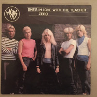 The Kids - She's In Love With The Teacher, 7"